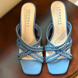 NWOT Journee Baylen Collection Wedge Sandal. Size 7